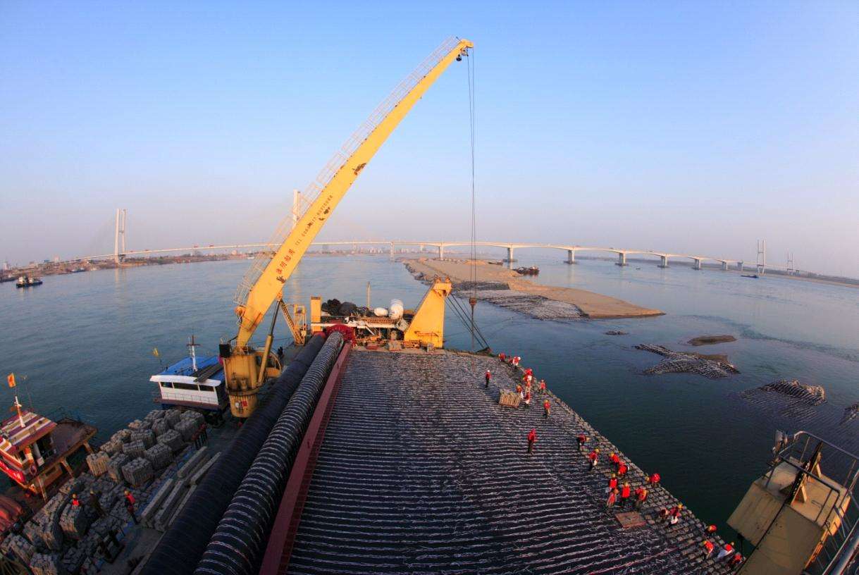 航道工程专业承包资质标准人员